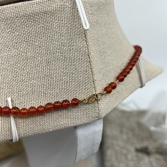 🔴 Vintage Carnelian or Red Coral Beaded Necklace 14k Gold Accents ✨ - Picture 8 of 14